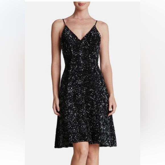 Dress the Population Dresses & Skirts - DRESS THE POPULATION 'GEMMA' SEQUIN BLACK/GUNMETAL FIT FLARE DRESS